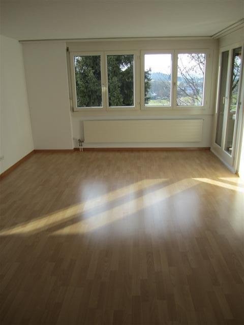 Moderne 3.5-Zimmerwohnung in familienfreundlicher Lage in Cham - 1