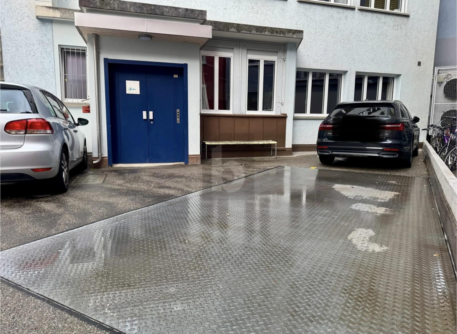 GROSSZÜGIGE WERKSTATT INKL. BÜRO - 0