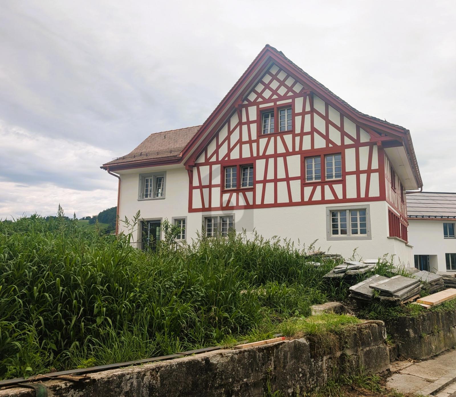 AUS ALTBAU WIRD NEU - 0