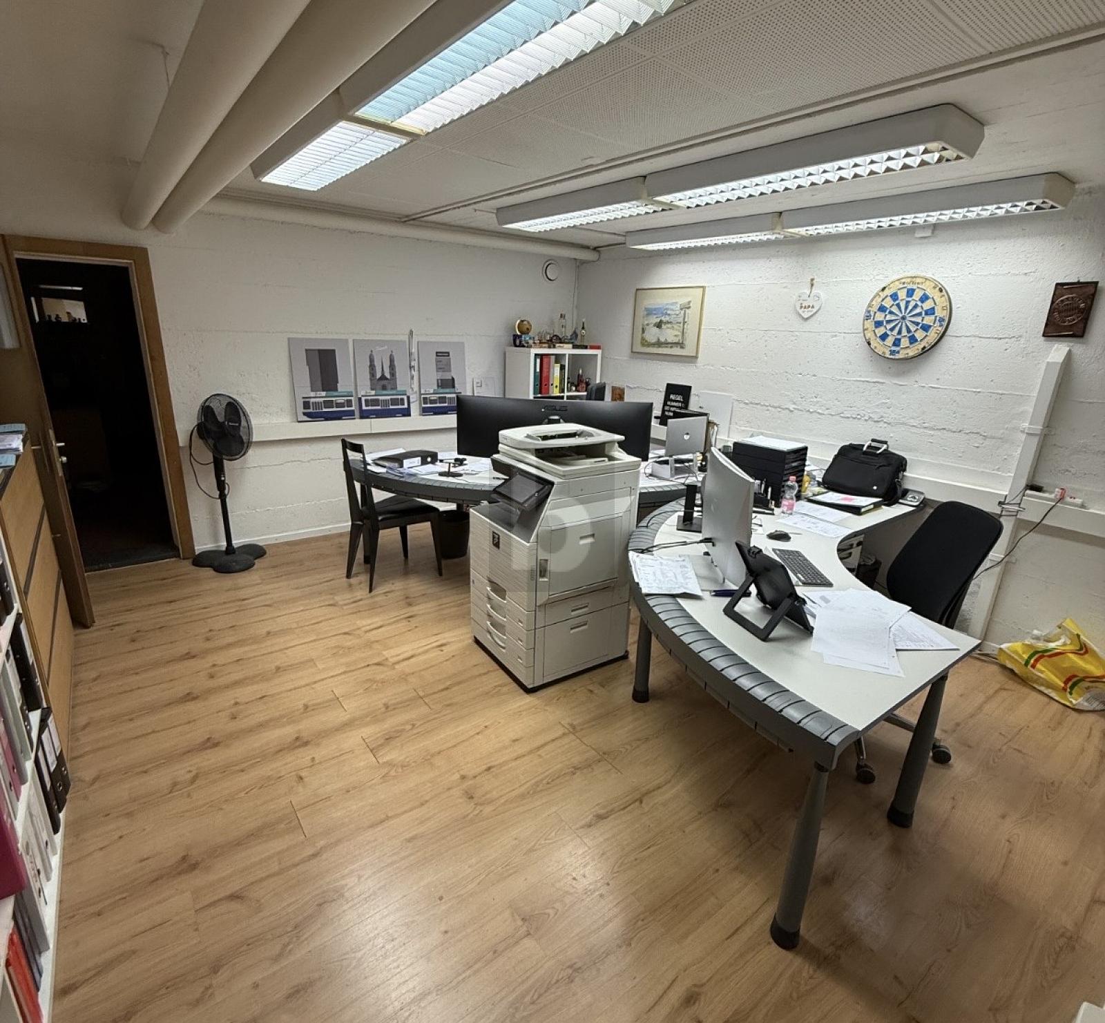 GROSSZÜGIGE WERKSTATT INKLUSIV BÜRO - 2