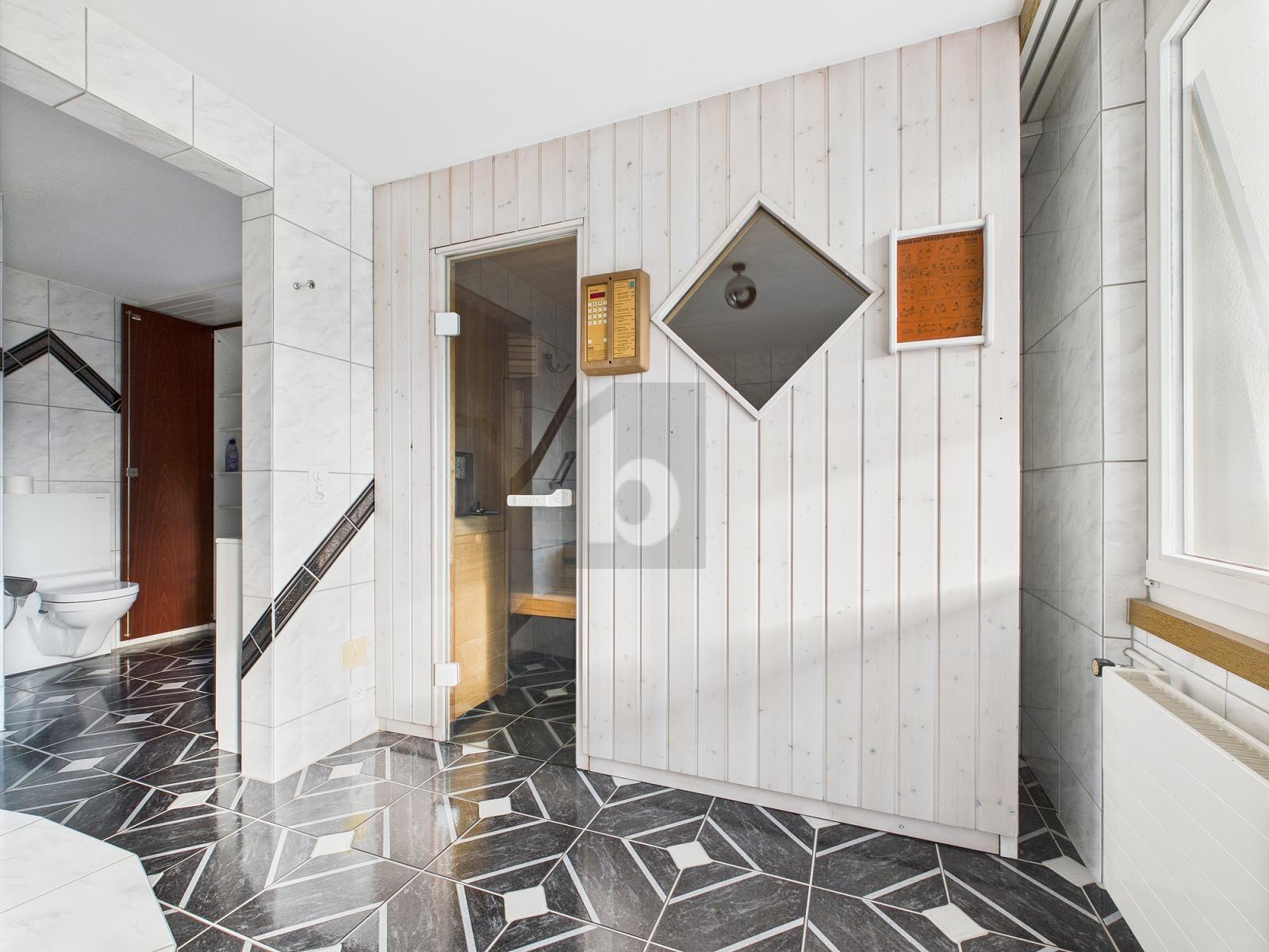 HELL, MODERN MIT WELLNESSBEREICH UND SAUNA - 2