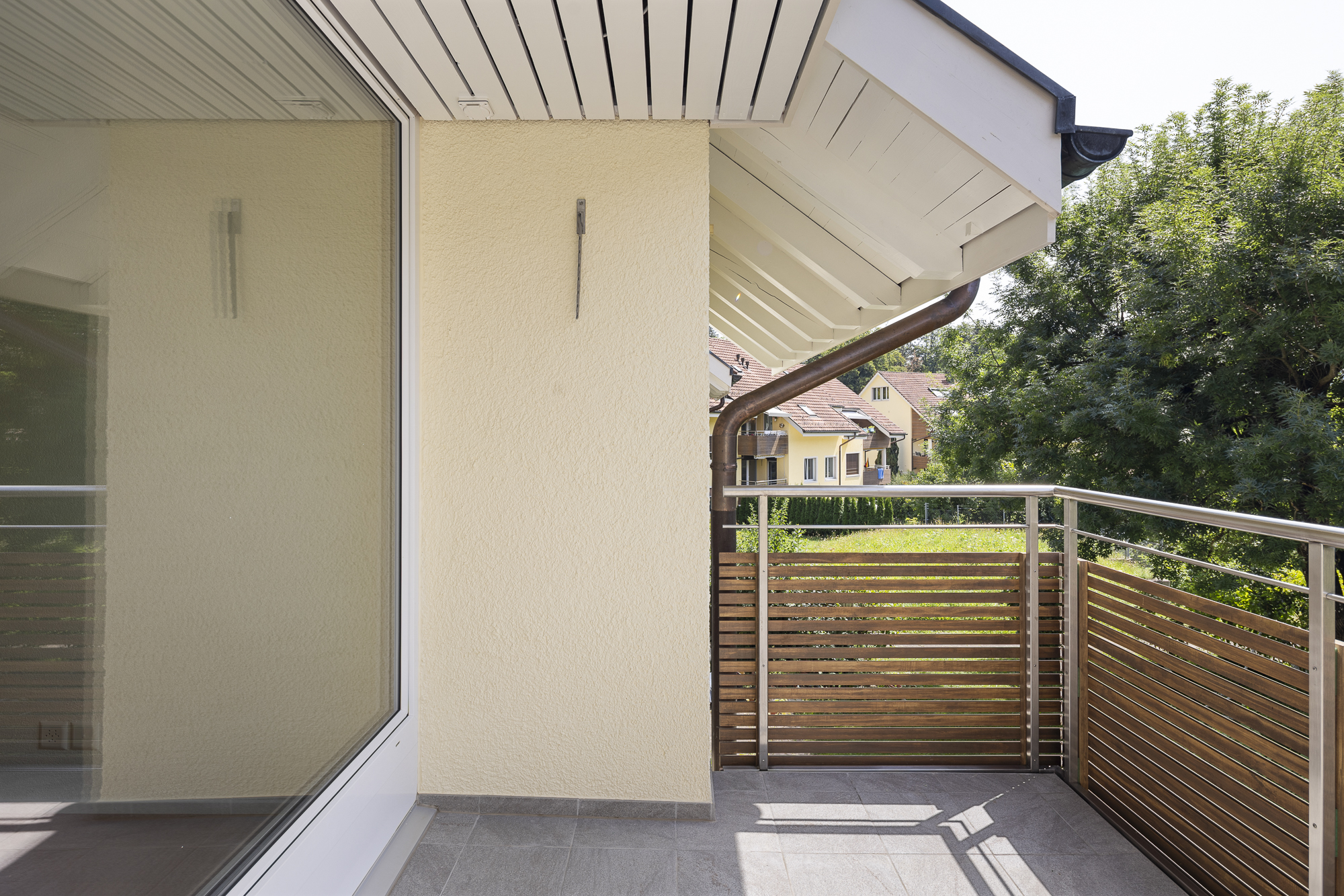 Topmoderner Wohntraum im Grünen und doch nahe an der Stadt Zürich - 12