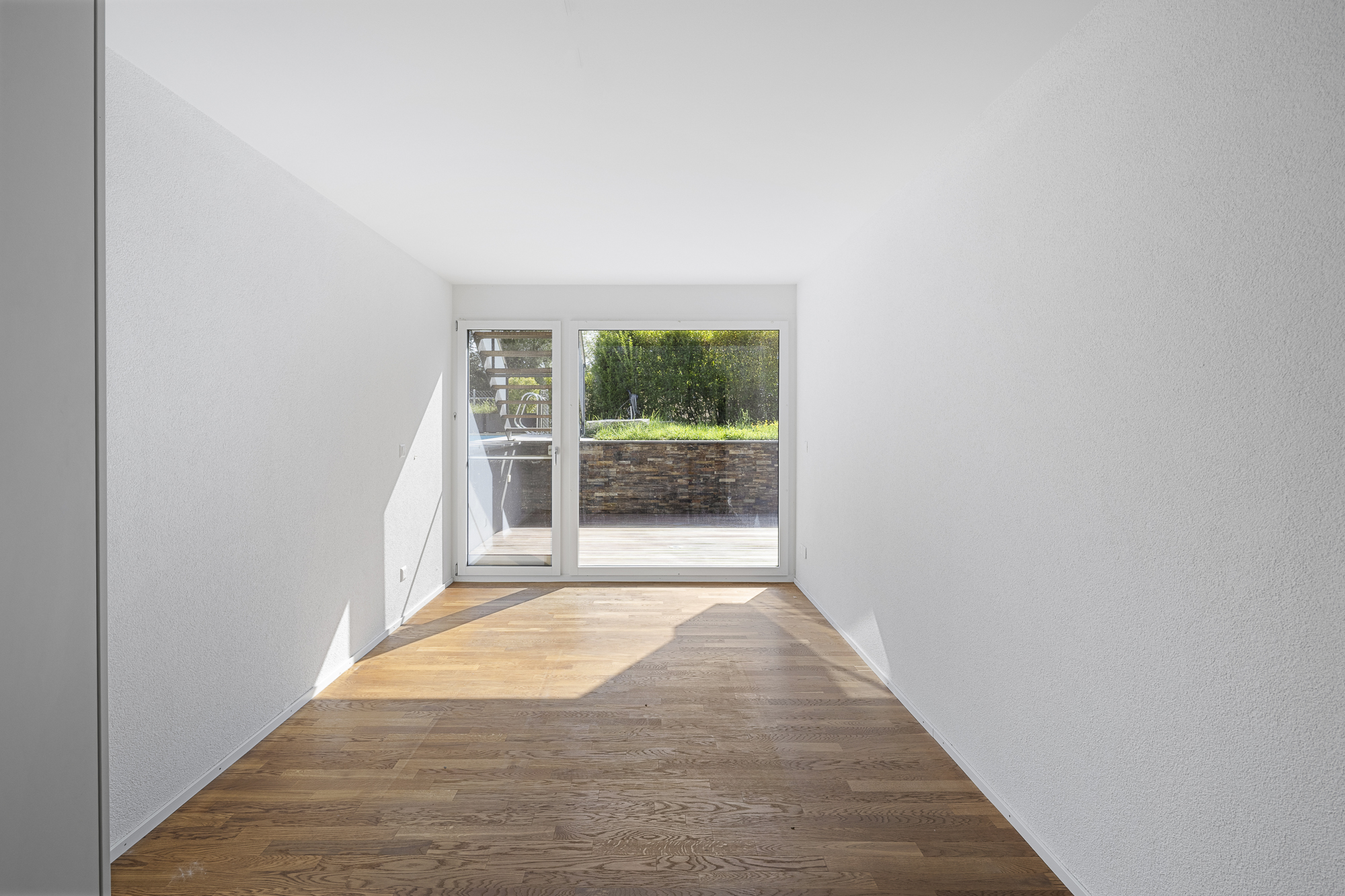 Leben mit Pool, grosser Terrasse und Limmatblick - 10