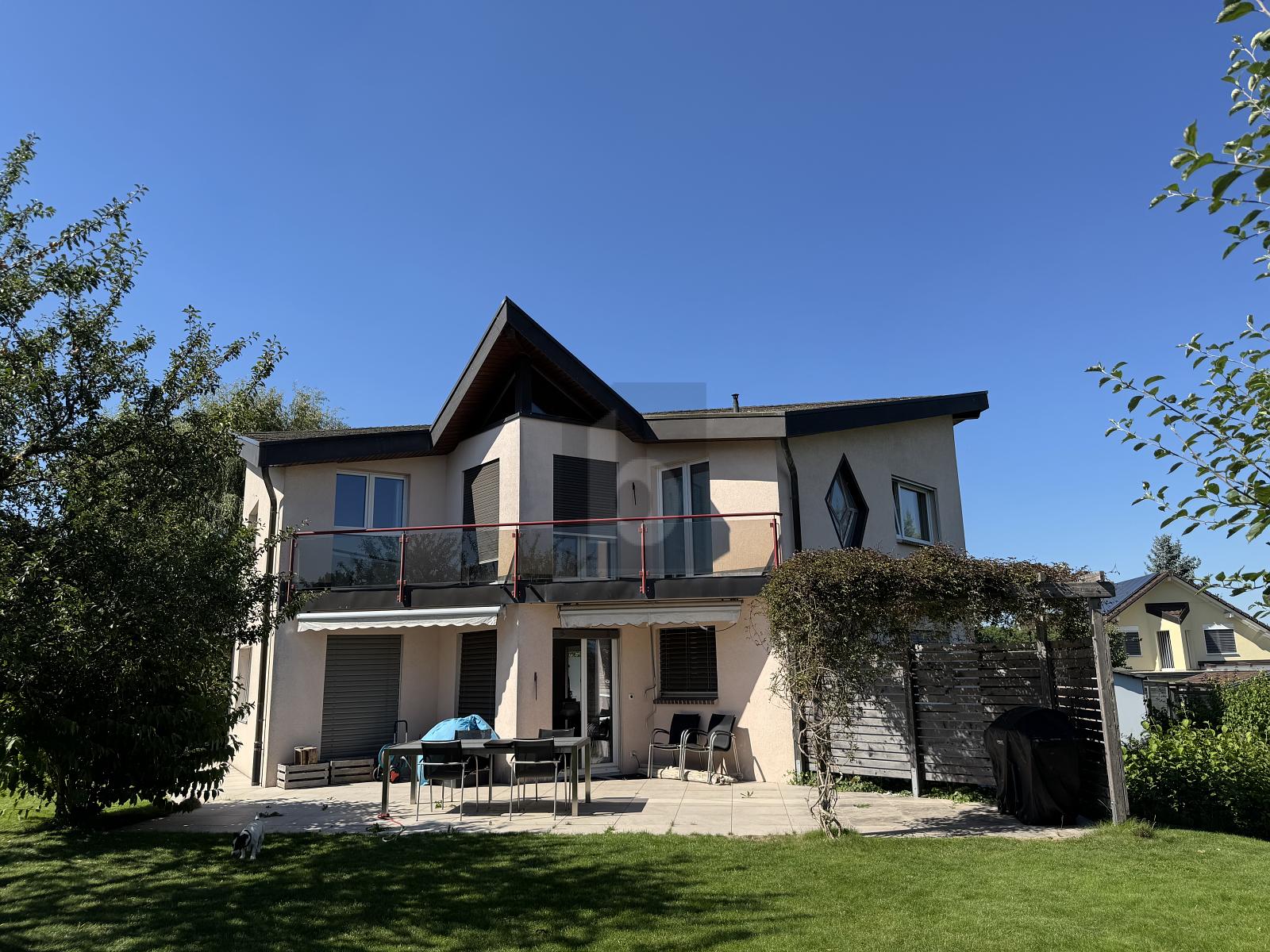 BELLE VILLA FAMILIALE AVEC JARDIN ET TERRASSES - 0