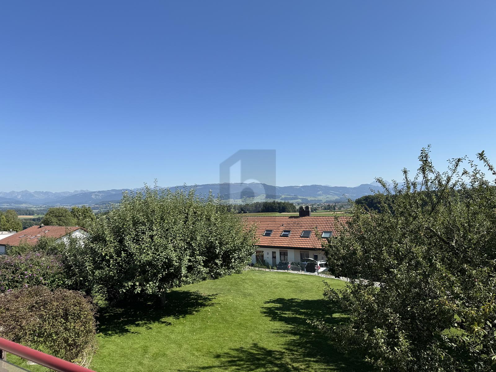 BELLE VILLA FAMILIALE AVEC JARDIN ET TERRASSES - 1
