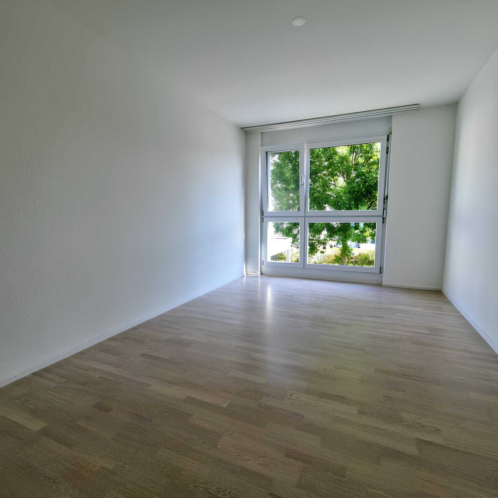 Quiet and sunny living – with views of greenery and the Glatt river - 5