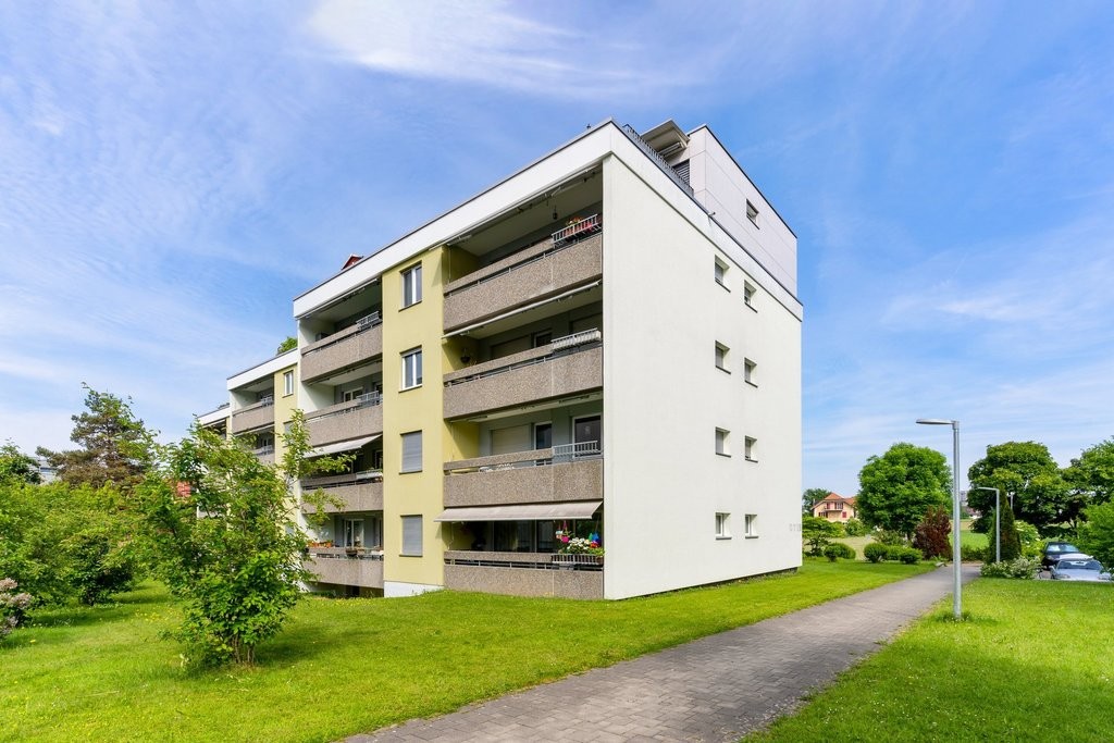 Stilvoll wohnen im Herzen von Rubigen - 0