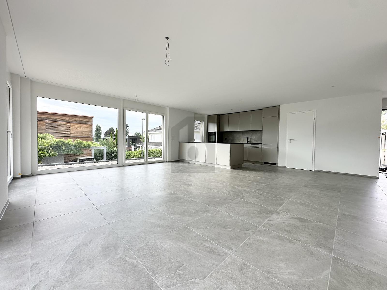 Preisreduktion! NEUBAU MIT GROSSER TERRASSE AN TOP LAGE - 1