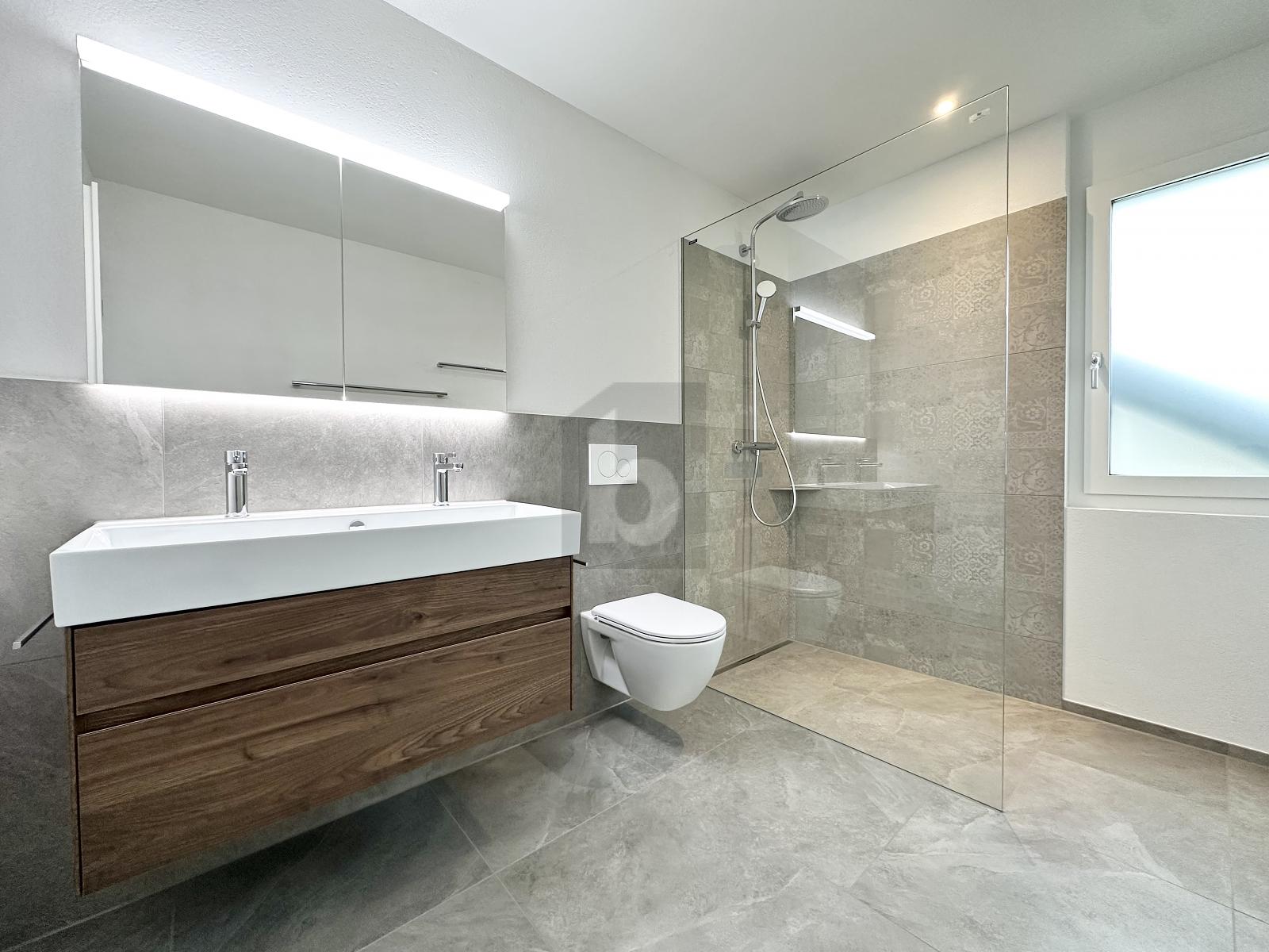 Preisreduktion! NEUBAU MIT GROSSER TERRASSE AN TOP LAGE - 2