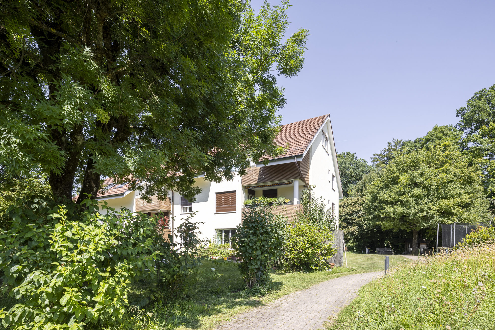 Topmoderner Wohntraum im Grünen und doch nahe an der Stadt Zürich - 2