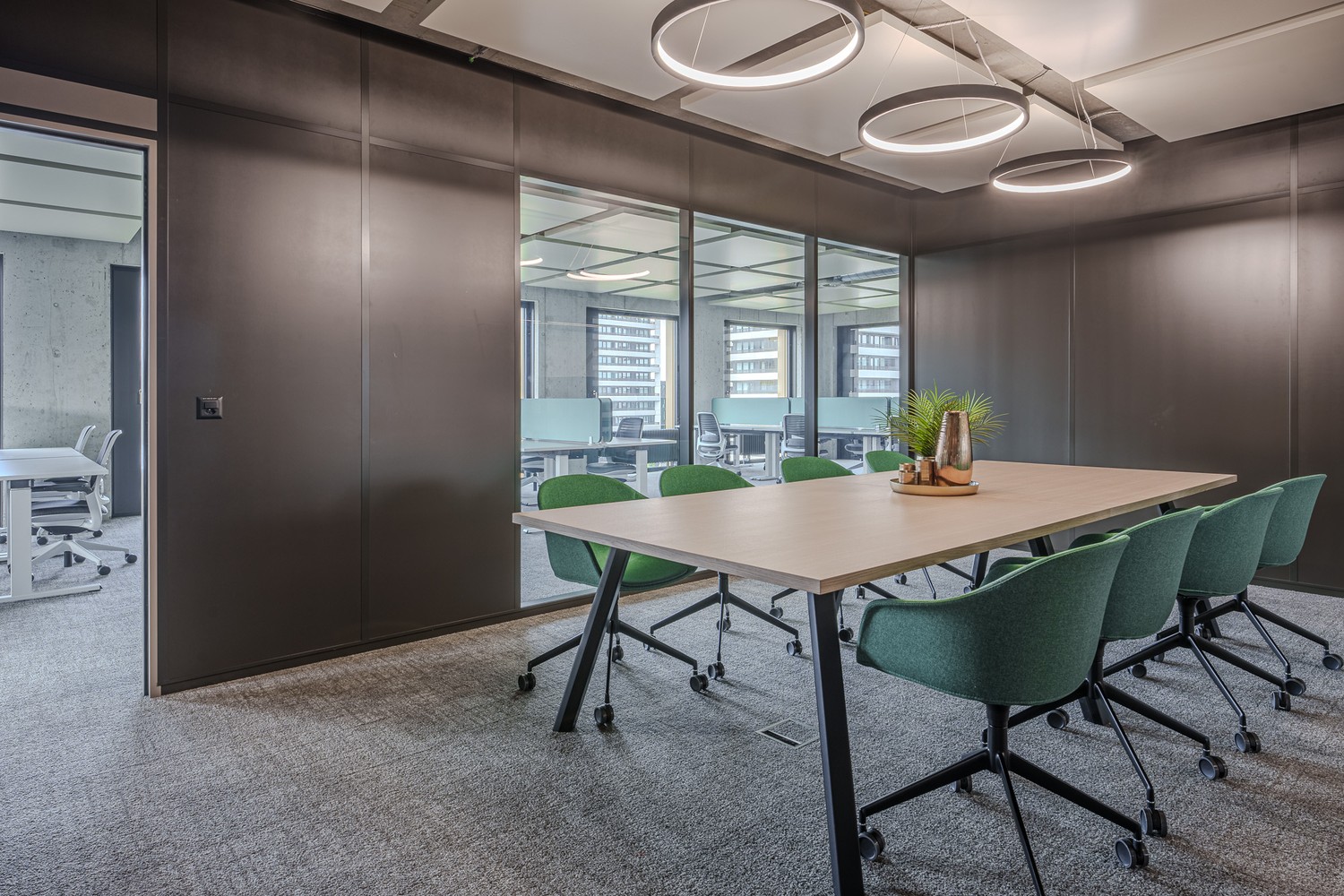 Ihr Büro. Ihre Möglichkeiten. Ihre Zukunft. - Arbeiten im COSMOS - 9
