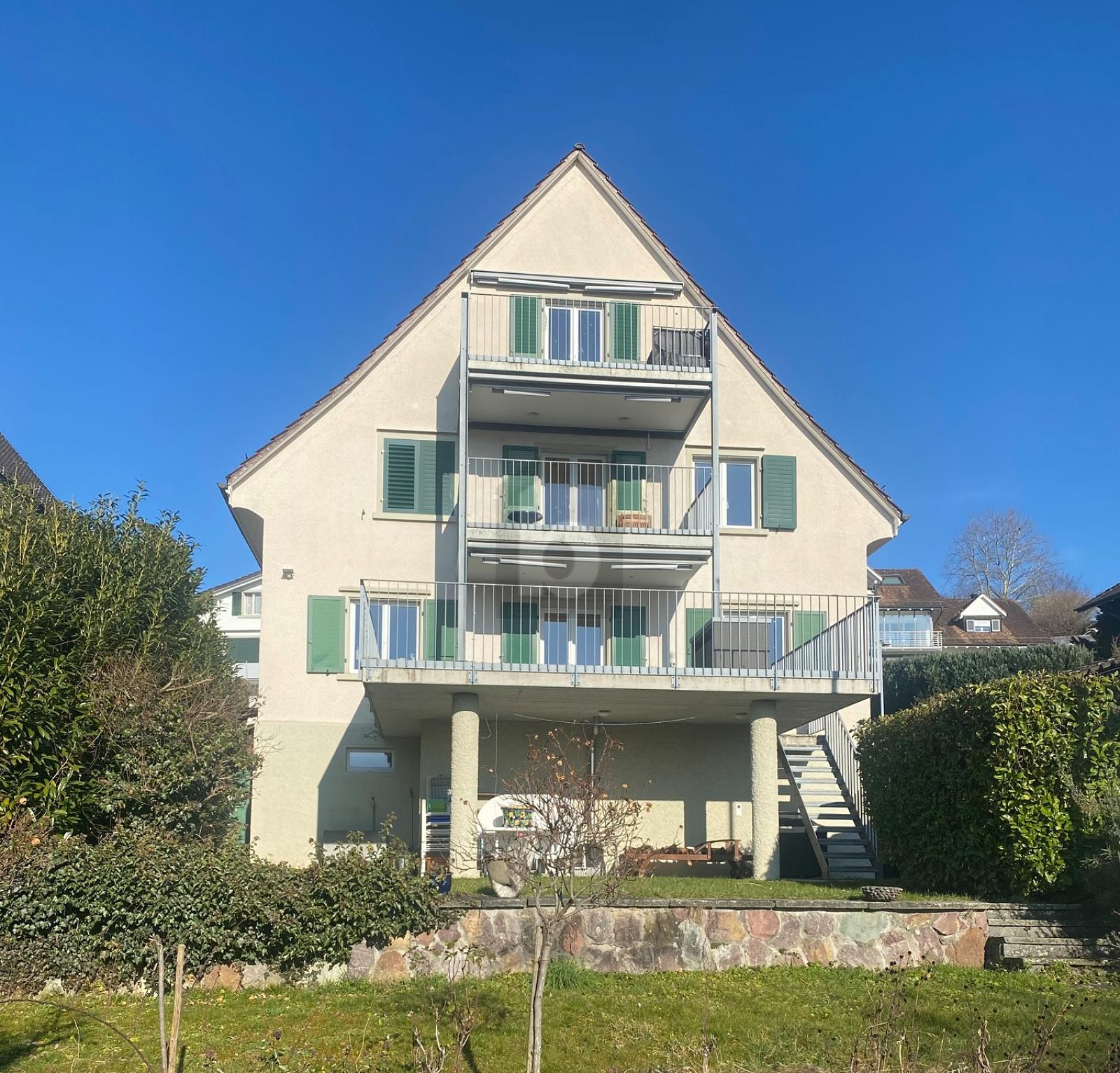 TRAUMHAFTES HAUS MIT SEEBLICK UND GARTEN - 1