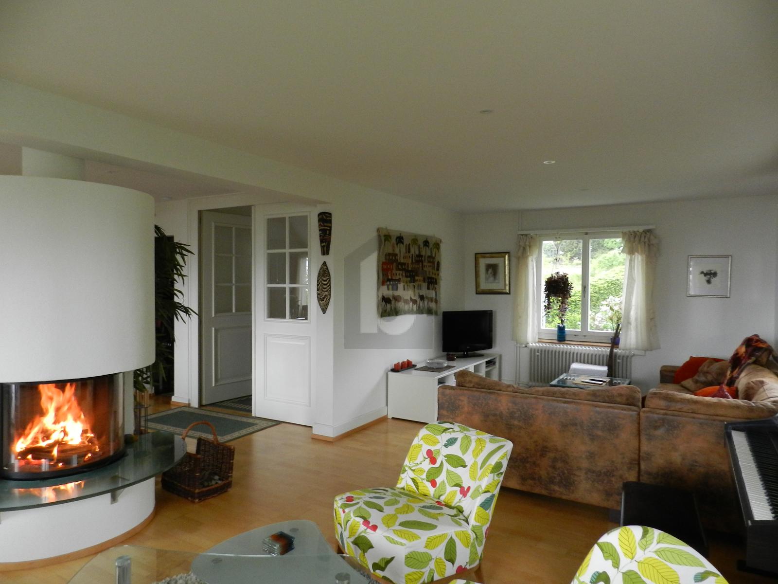 TRAUMHAFTES HAUS MIT SEEBLICK UND GARTEN - 3