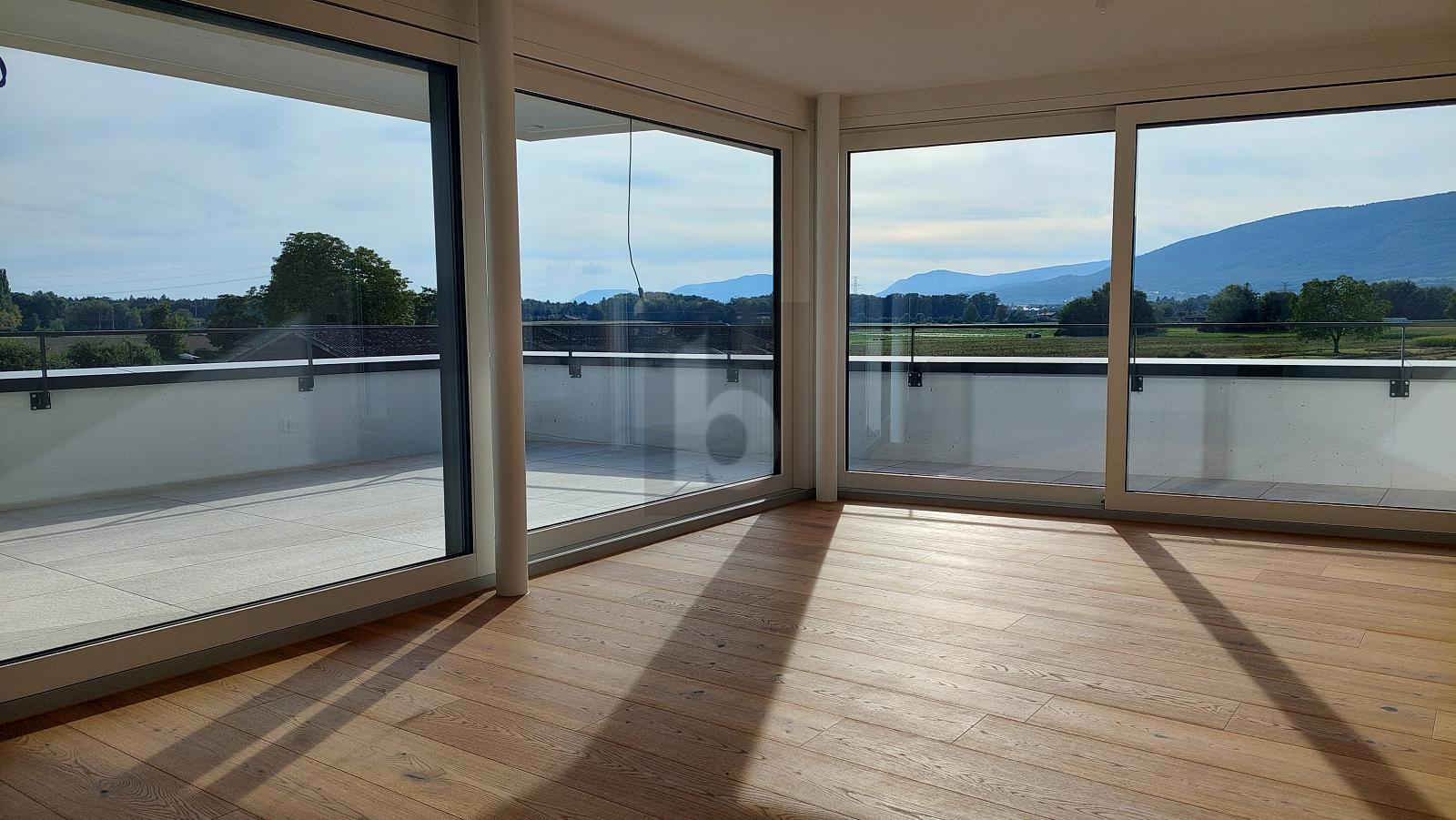 MODERN UND GROSSZÜGIG MIT SONNIGER TERRASSE - 3
