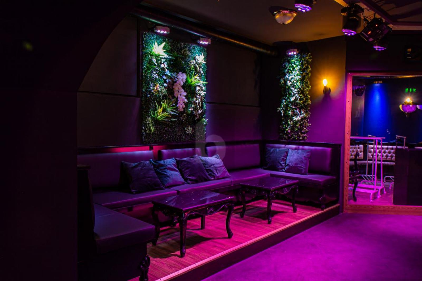 TRAUMHAFTER CLUB IN BESTER INNENSTADTLAGE - 3