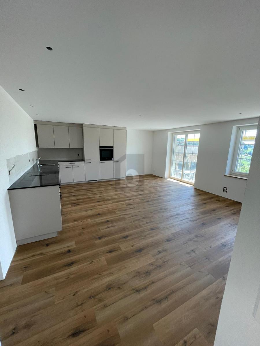 FRISCH RENOVIERT MIT AUSSICHT - 1