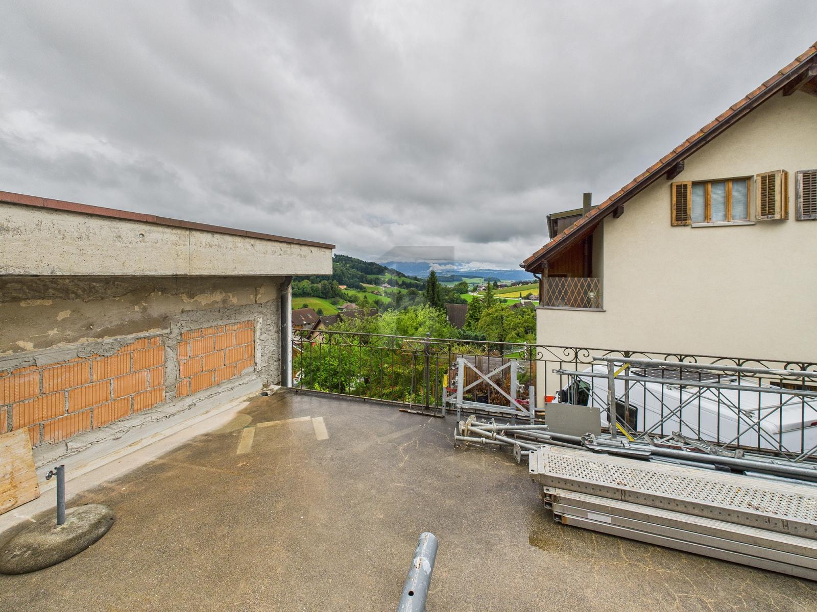 FRISCH RENOVIERT MIT AUSSICHT - 4