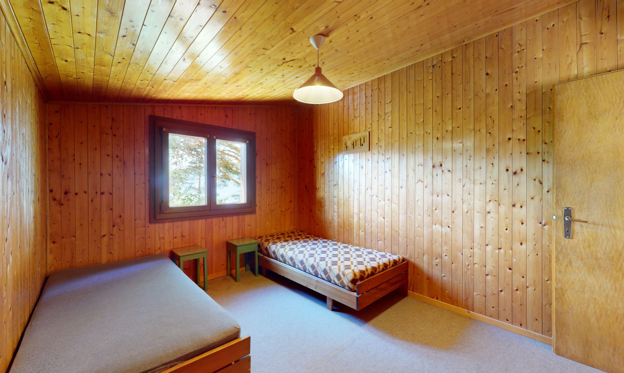 Small Chalet in Mayen de la Zour - 9