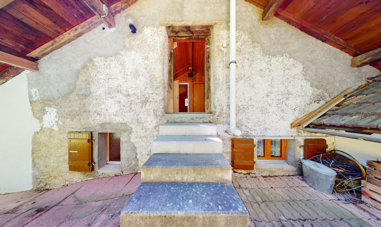 Small Chalet in Mayen de la Zour - 10