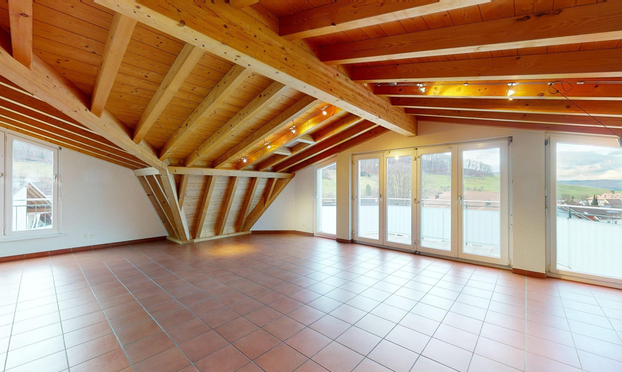 Bright 3.5-Room Apartment with Balcony - 3