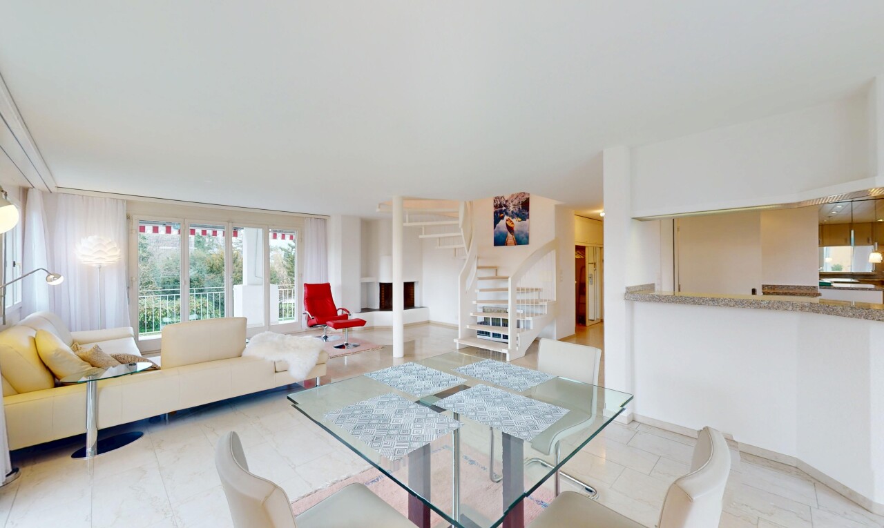 3.5-Z'-Maisonettewohnung mit Hobbyraum und zwei Autoeinstellplätzen - 2