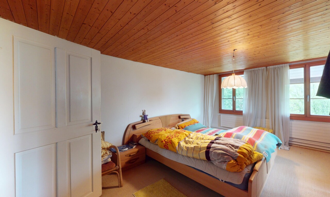 Grosszügiges 7-Zimmer Bauernhaus mit Scheune - 3
