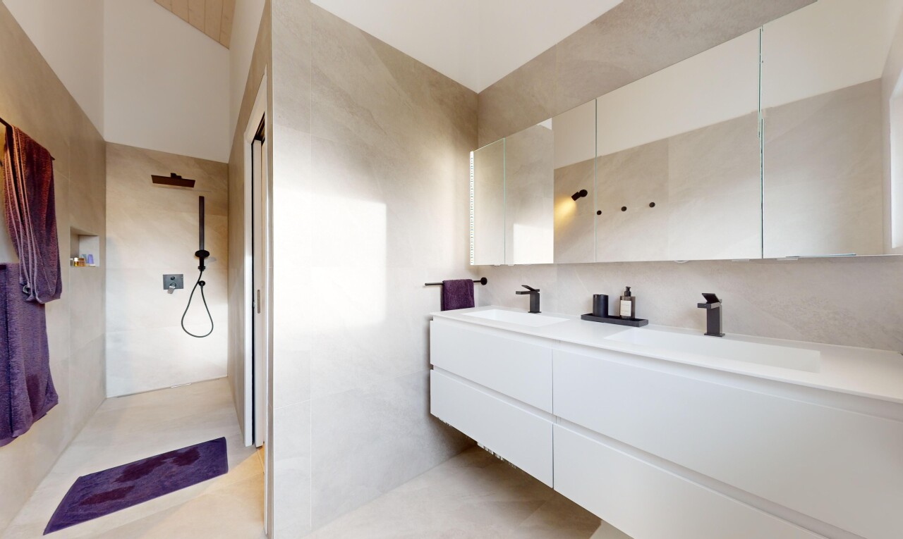 Beautiful new house with high-end finishes - 9