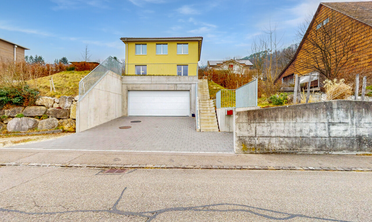 Modernes Einfamilienhaus an exzellenter Lage in Laupersdorf - 2