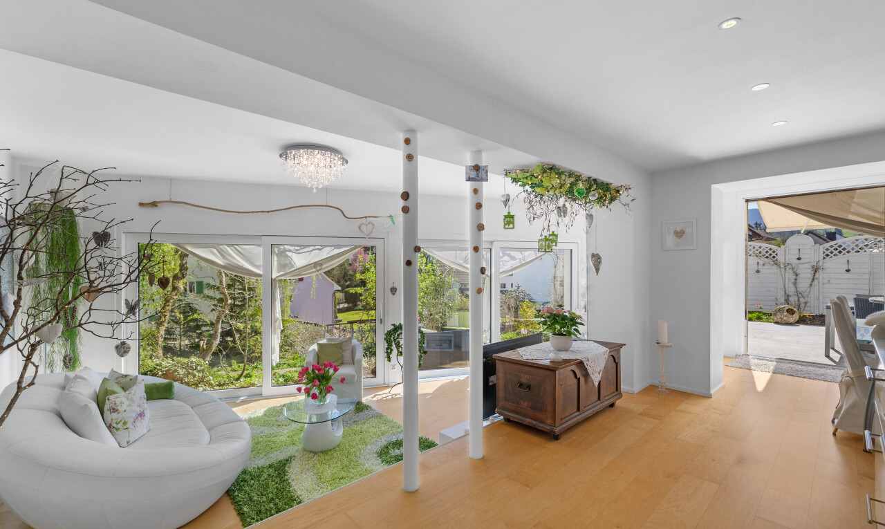Stilvoll renoviertes Zweifamilienhaus an zentrumsnaher Lage - 4