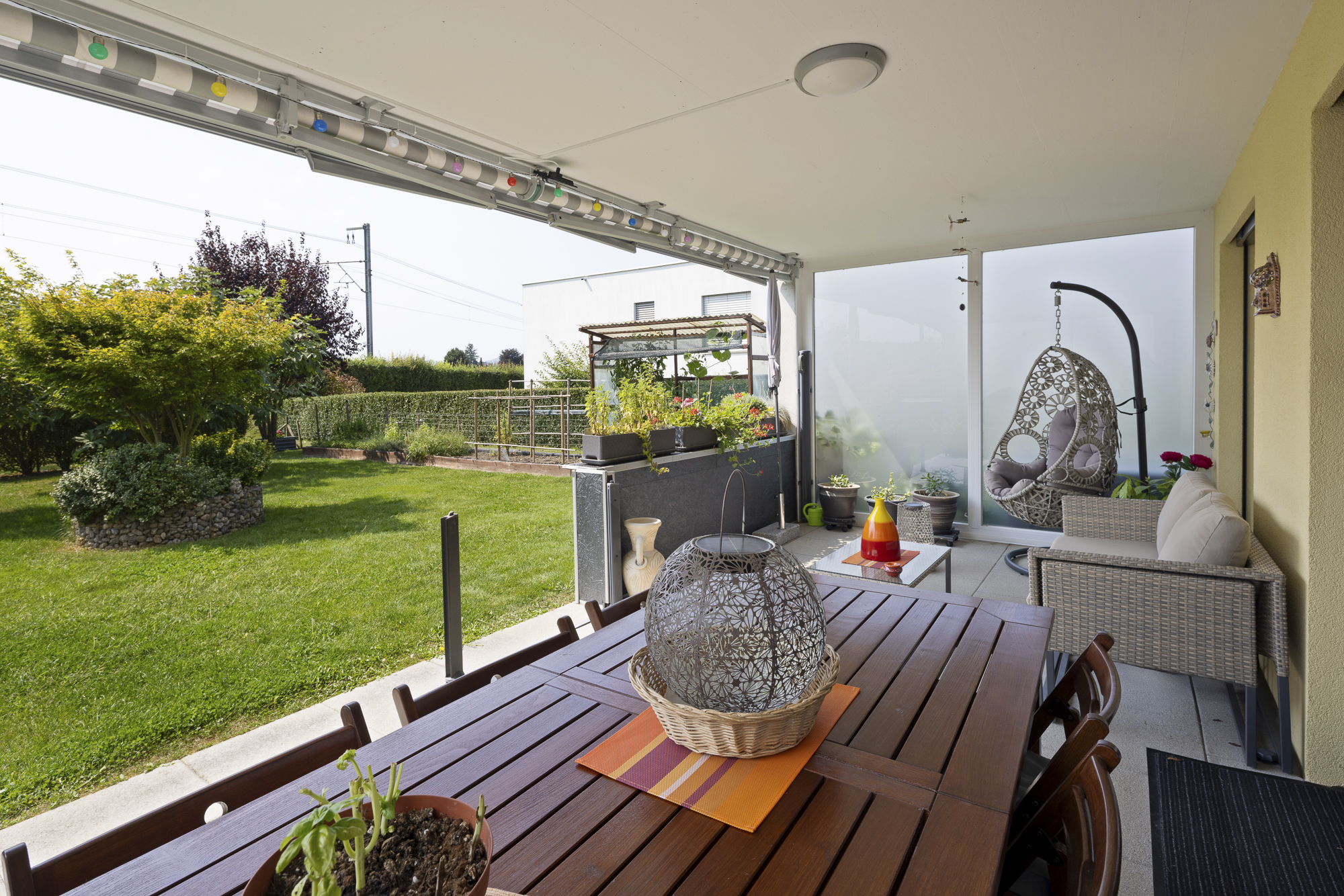 Wunderschöne Wohnoase mit traumhafter Gartenanlage - 3