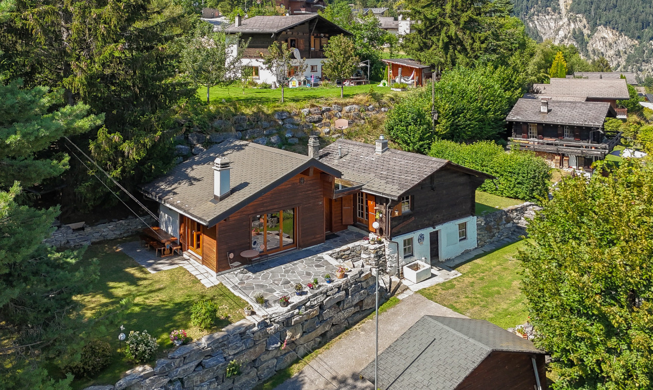 Magnificent Chalet in Mayen de Chamoson - 0