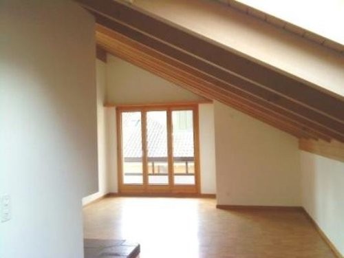 Charmante 2.5 Zimmerwohnung im Dachgeschoss! - 2