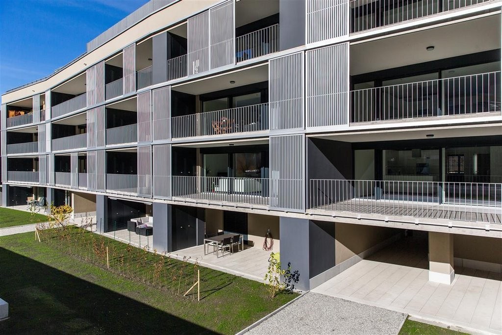 Wunderschöne 3.5 Zimmer-Wohnung in Domat/Ems zu vermieten! - 0