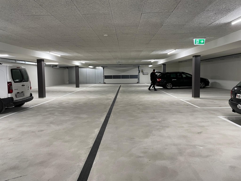 Auto-Einstellplatz im Kreis 6 zu vermieten! - 2