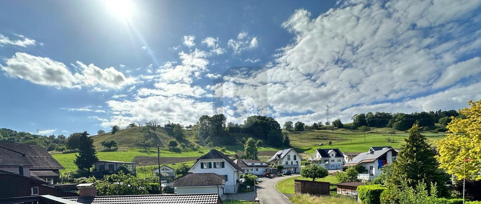 TRAUMHAFTE AUSSICHT AN RUHIGER LAGE - 0