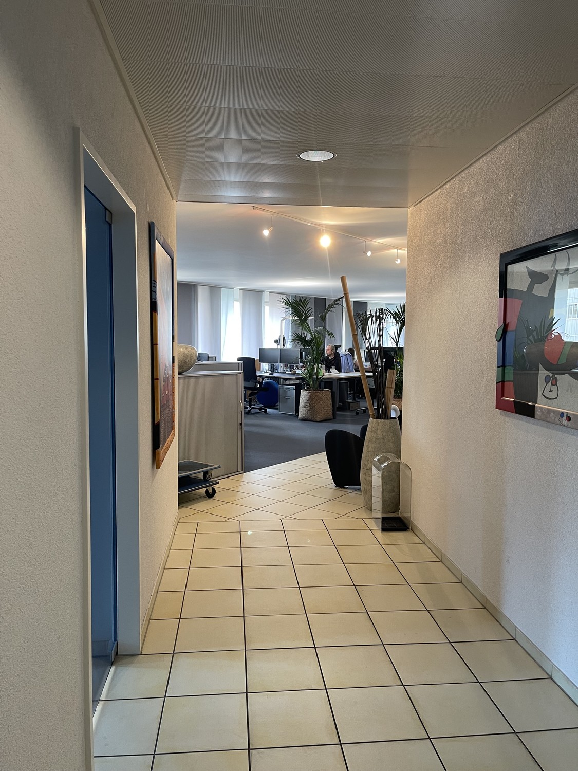 *MIETZINSAKTION* Möblierte und ausgebaute Bürofläche - 4