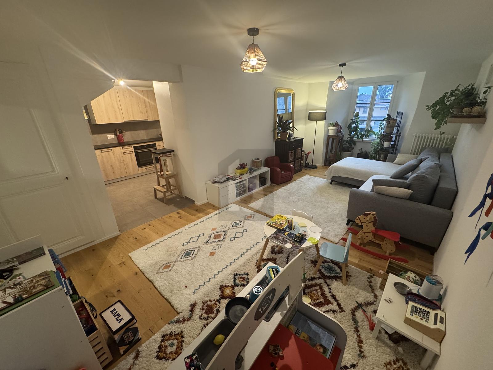 SITUÉ AU C UR DE COSSONAY - 0