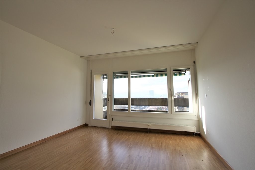 Grosszügige 5.0-Zimmerwohnung mit Dachterasse und Weitblick - 2