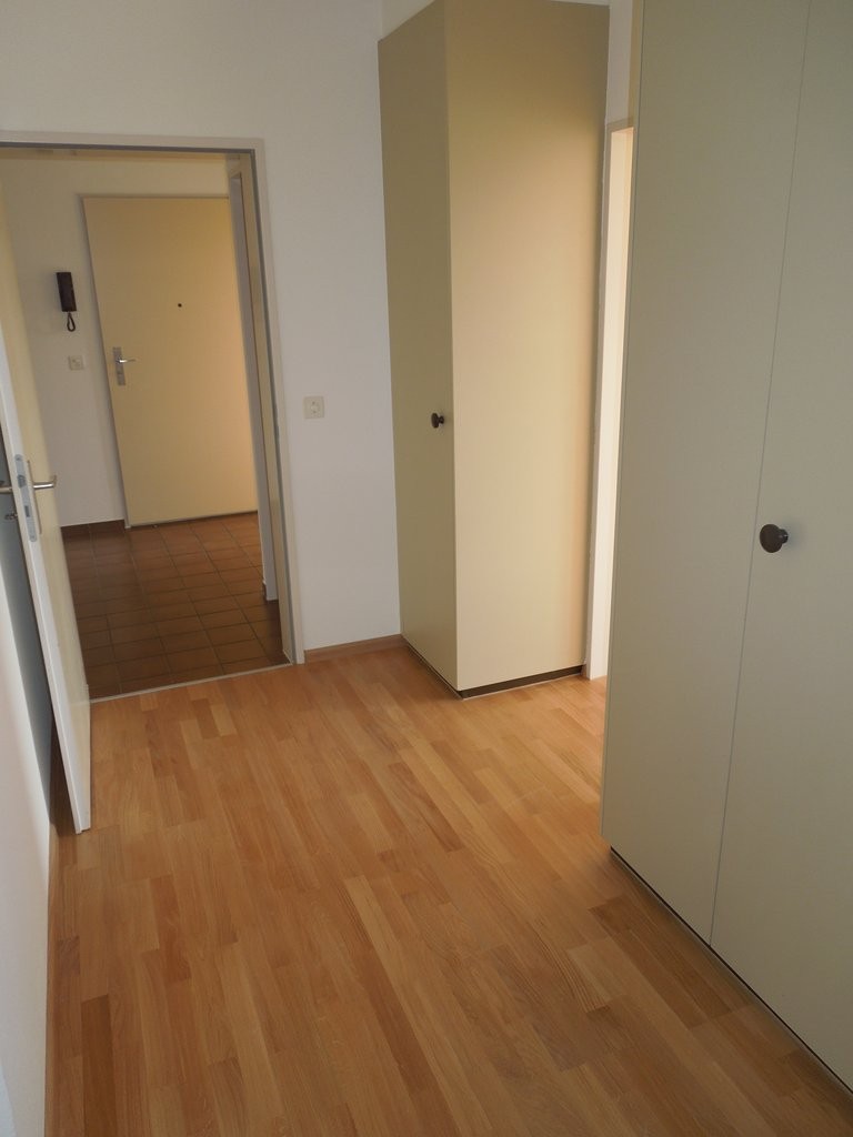 Grosszügige 4.5-ZWG im 1. OG an zentraler Lage in Basel zu vermieten - 8