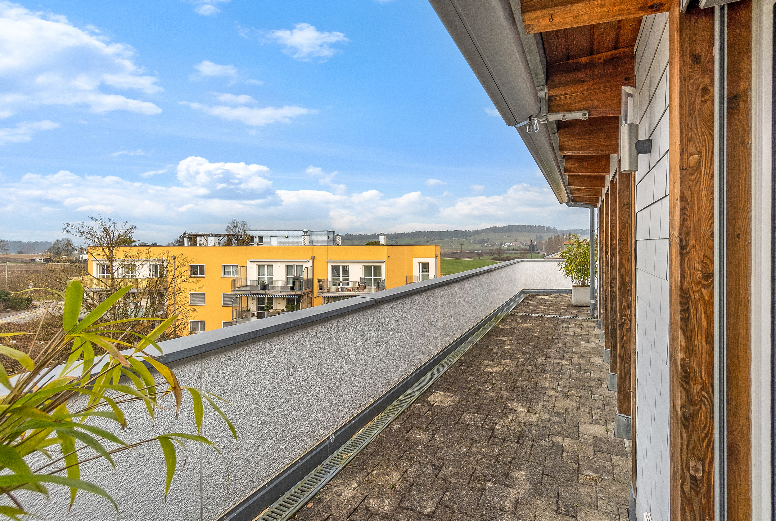 Exclusive 3.5-room duplex attic apartment with far-reaching views and large terrace - 7