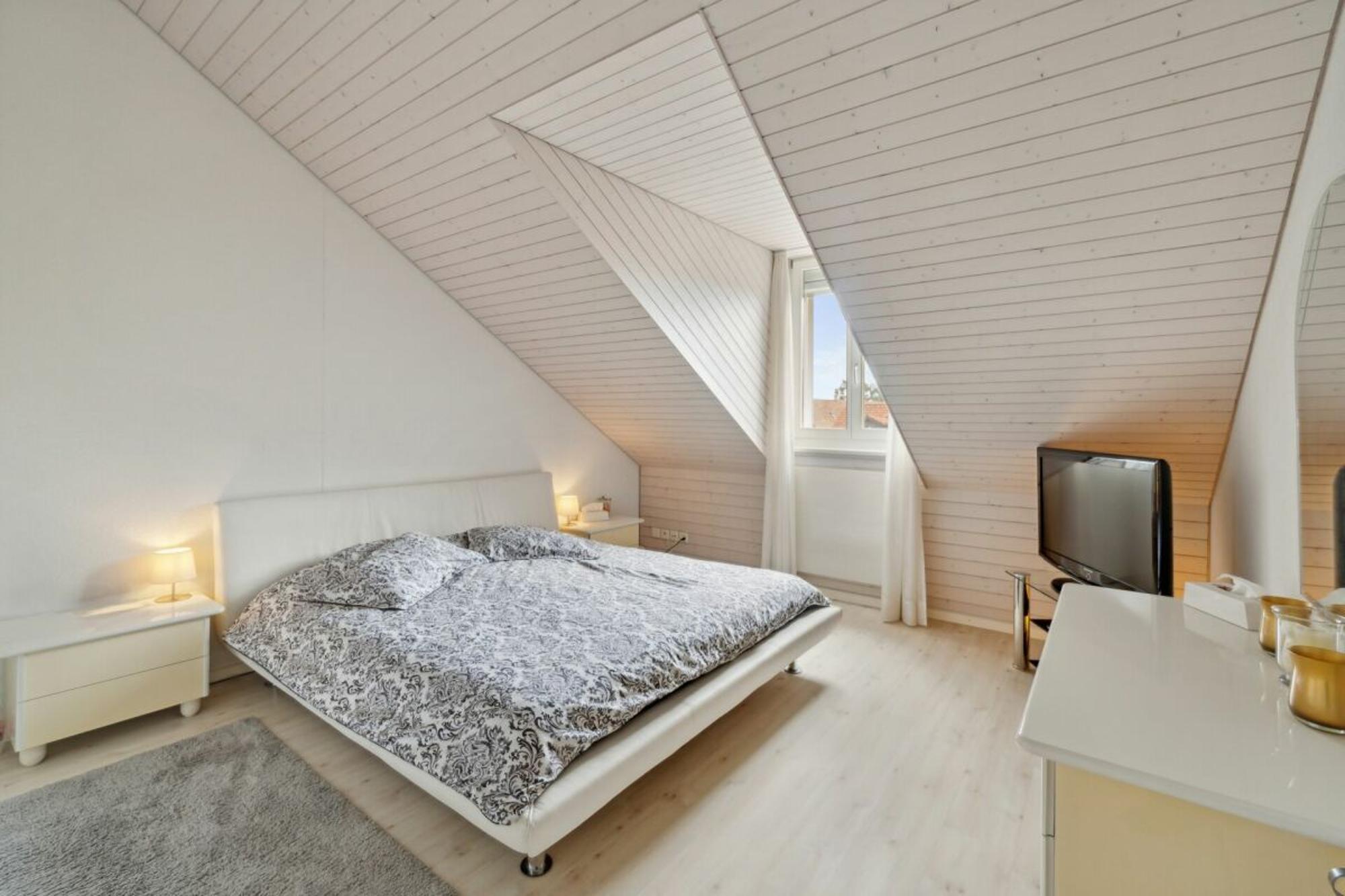 Quiet location, well-kept house - perfect for families - 2