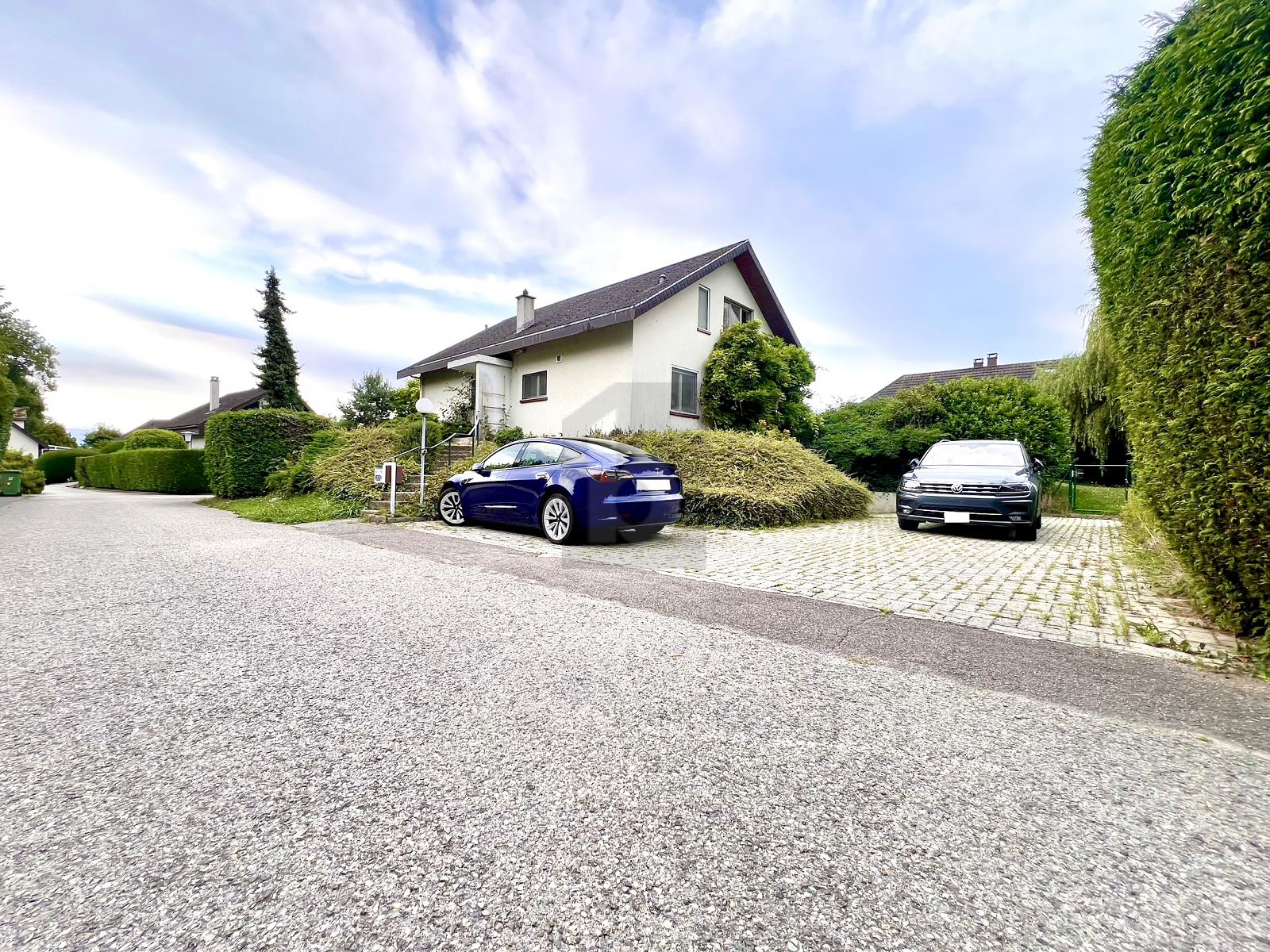 SPACIEUSE VILLA INDIVIDUELLE RÉNOVÉE - 0