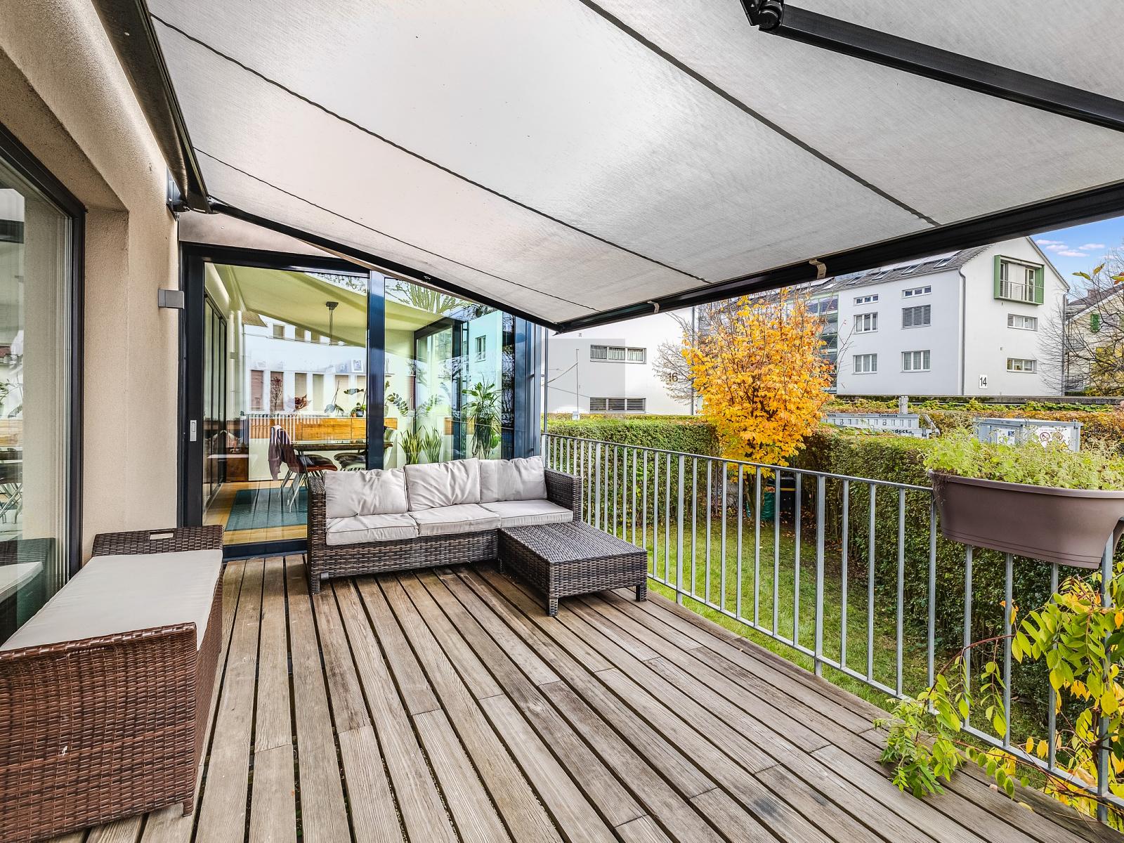 PREISHIT! HOCHWERTIG UND STYLISCH MIT GARTEN! - 0