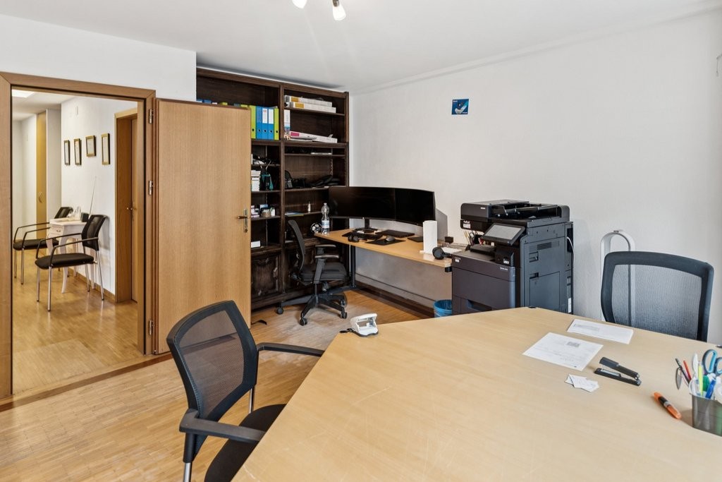 Surface bureau au centre-ville de Fribourg - 7