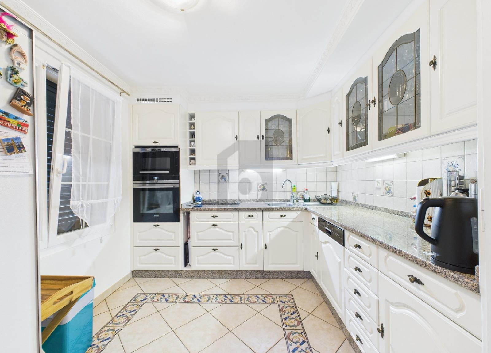 PRIX EXCEPTIONNEL ! VILLA AVEC JARDIN CÔTÉ LAC - 4