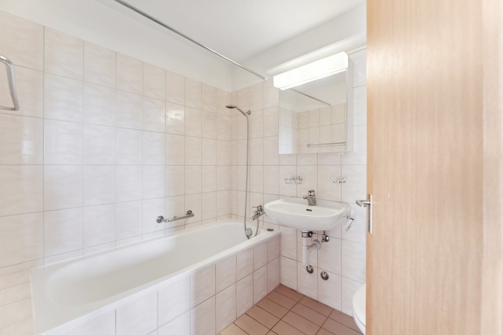 Dachwohnung mit Balkon und Cheminée - 5
