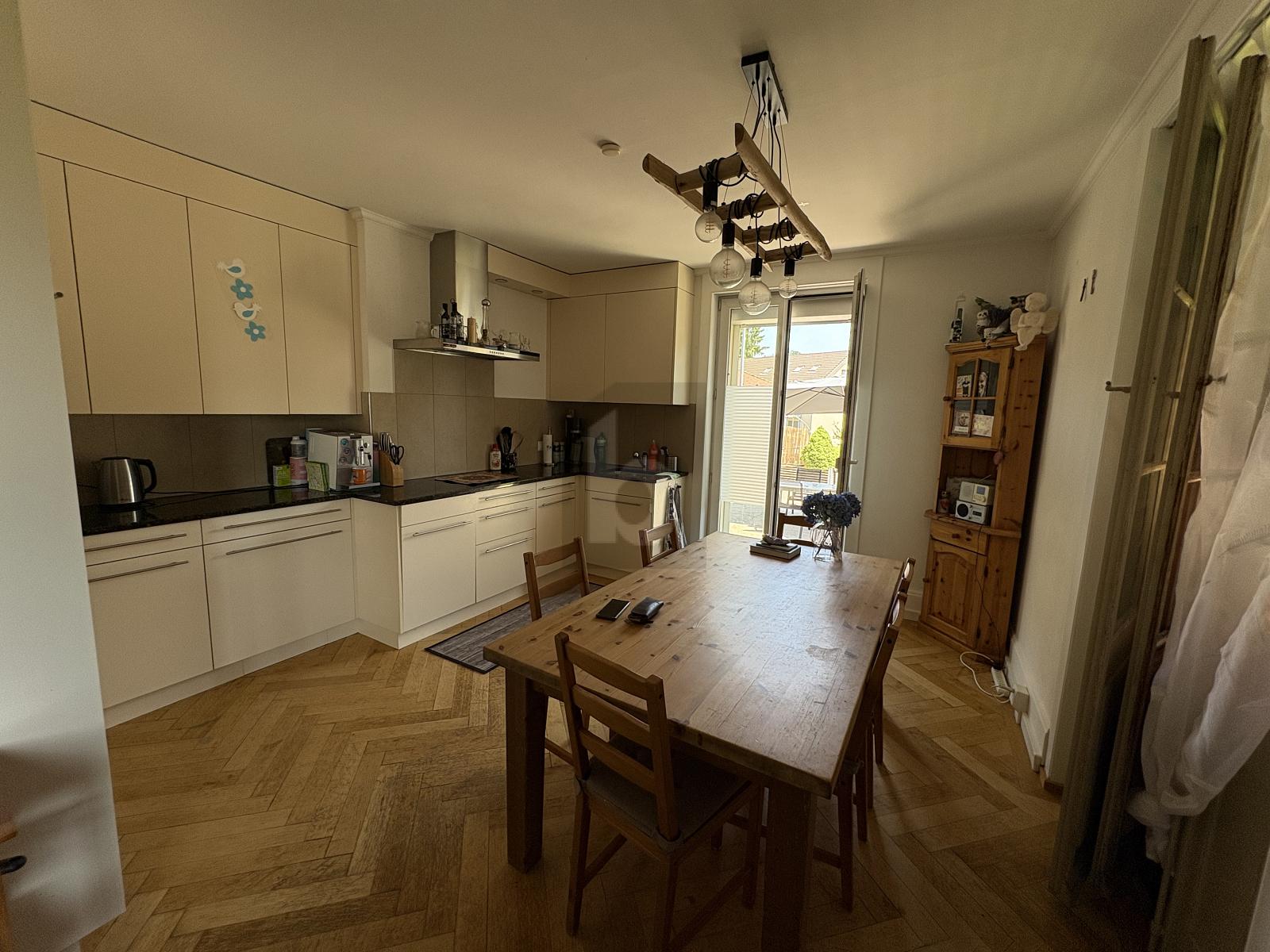 HISTORISCHES HAUS SANIERT - VOLL VERMIETET - 1