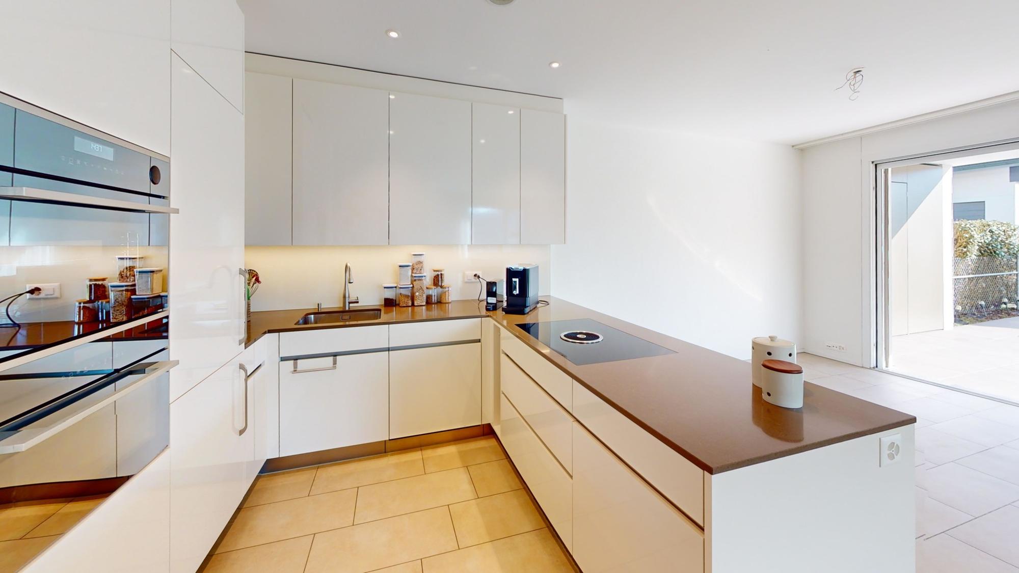 Exclusive Minergie 3.5-room apartment with far-reaching views and large garden - 1