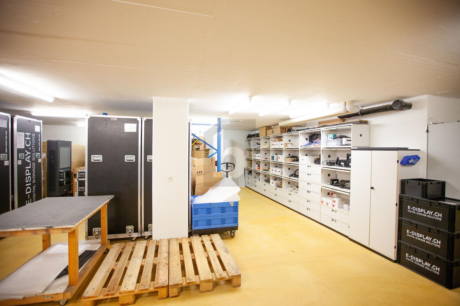 EXKLUSIVES BÜRO MIT OPTIONALER NUTZFLÄCHE IM UG - 3