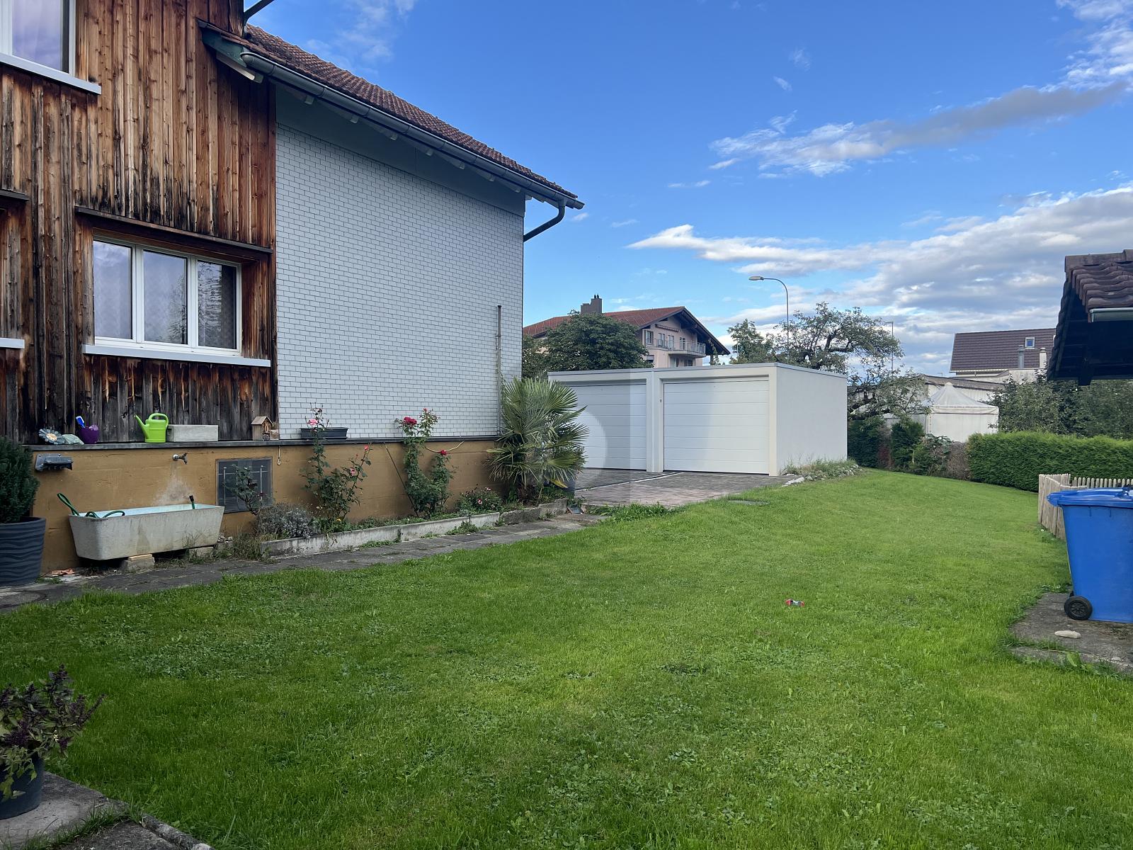 FAMILIENFREUNDLICH MIT GROSSEM GARTEN! - 1